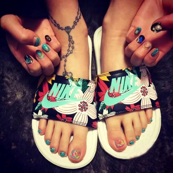 vansxclot联名系列荆棘款,vans2018年联名款回顾