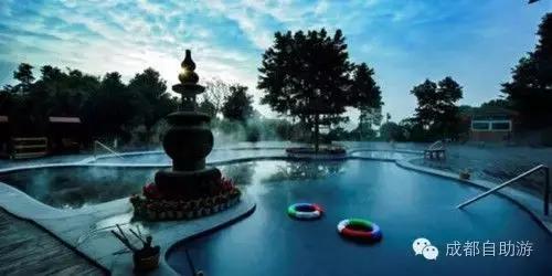 成都周边温泉排名前十名,成都周边最便宜的温泉度假村