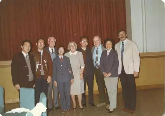 揭秘：早期青蒿素类药物不为人知的事｜李泽琳口述（下）