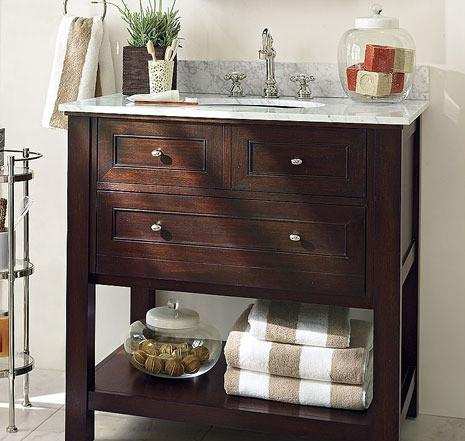 浴室柜用pvc好还是板材好,pvc浴室柜和实木多层浴室柜哪个好