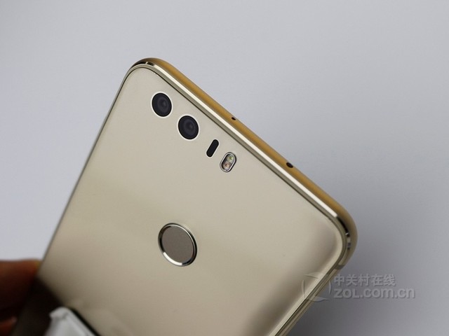 华为的这款手机帅爆了还是男神代言最美的没有之一