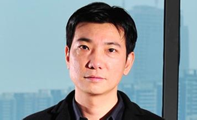 高中未毕业创业很成功，“纯草根”逆袭互联网百亿富豪