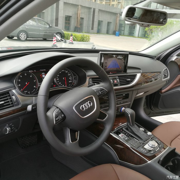 奥迪a6l2016款30fsi舒适型实拍,2016款奥迪a6l评测1.8t用车感悟