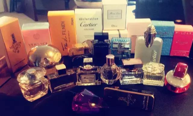 醒醒吧，你以为一只YSL就能堵住女人的嘴？