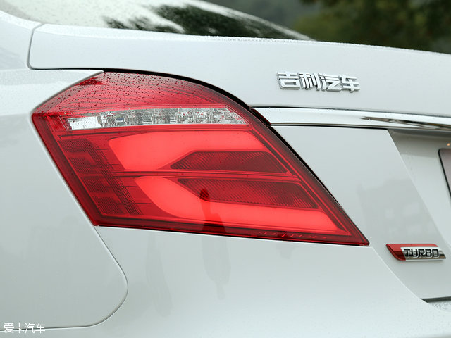 吉利帝豪2017款百万向上互联版,吉利帝豪百万款测试