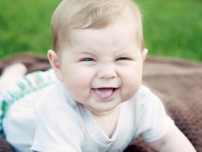 宝宝后脑勺总是很热为什么,宝宝后脑勺总是很热怎么回事