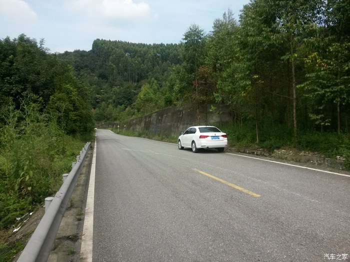 2022款朗逸1.5自动舒适版提车作业,2015款朗逸1.6l手动舒适版