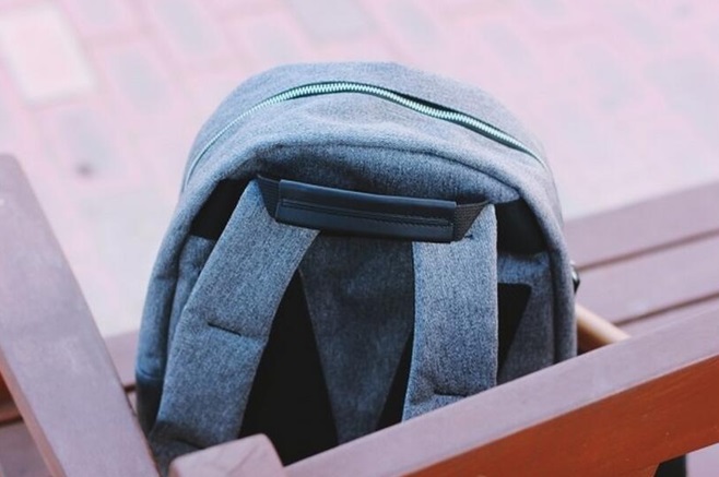 长情不如久伴的图片,陪我很久的双肩包