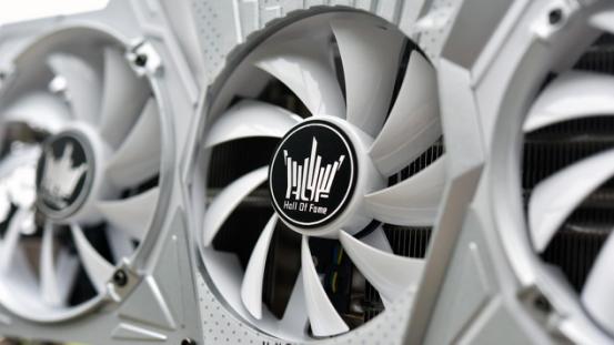 老滚5两个版本画面对比,老滚5重制版和传奇版的区别