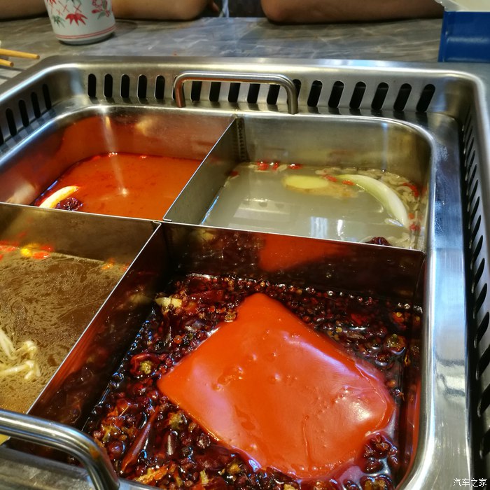 奥迪a6l2016款30fsi舒适型实拍,2016款奥迪a6l评测1.8t用车感悟