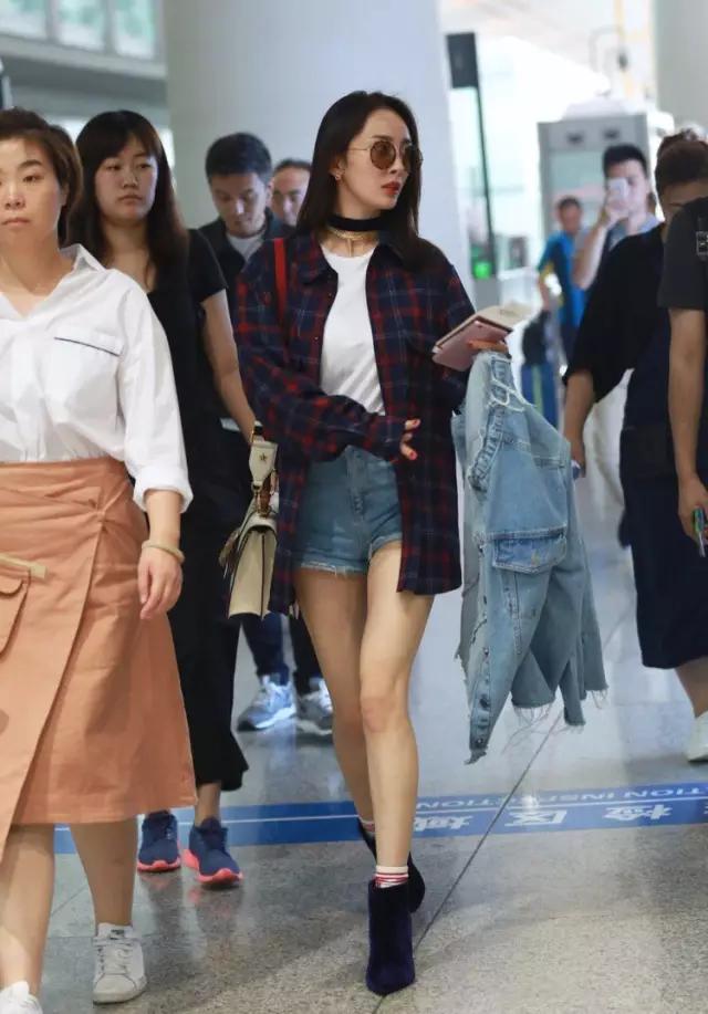 袜子要怎么搭配衣服,袜子正确搭配鞋子穿法