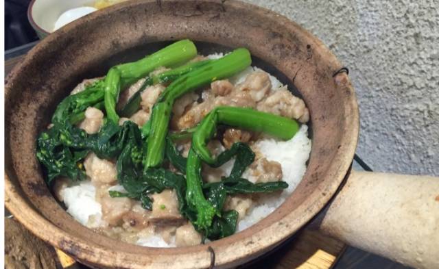 广州人的情怀，都在这11碗煲仔饭里了！人均不到20元