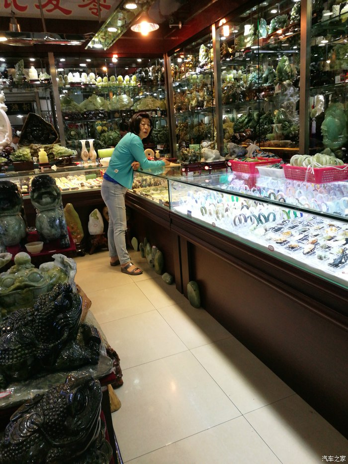 奥迪a6l2016款30fsi舒适型实拍,2016款奥迪a6l评测1.8t用车感悟