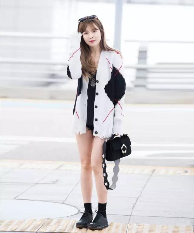 袜子要怎么搭配衣服,袜子正确搭配鞋子穿法