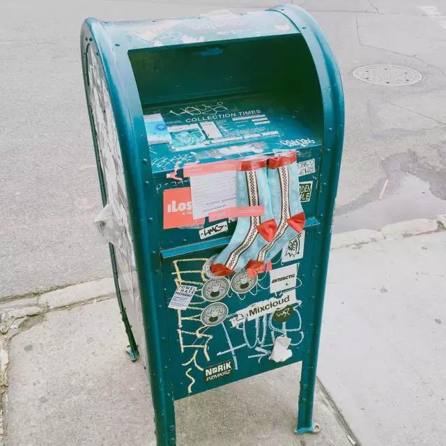 袜子要怎么搭配衣服,袜子正确搭配鞋子穿法