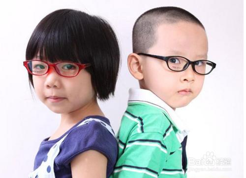 3岁宝宝视力0.6没有远视储备,3岁宝宝视力0.25是不发育吗