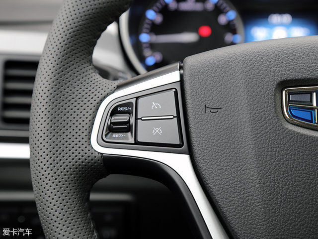 吉利帝豪2017款百万向上互联版,吉利帝豪百万款测试