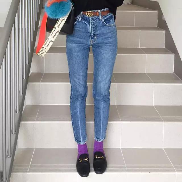 袜子要怎么搭配衣服,袜子正确搭配鞋子穿法