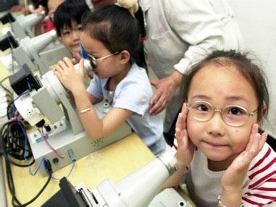 3岁宝宝视力0.6没有远视储备,3岁宝宝视力0.25是不发育吗