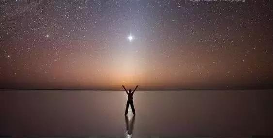 讯飞一夜间火了，竟和AI大战有关？