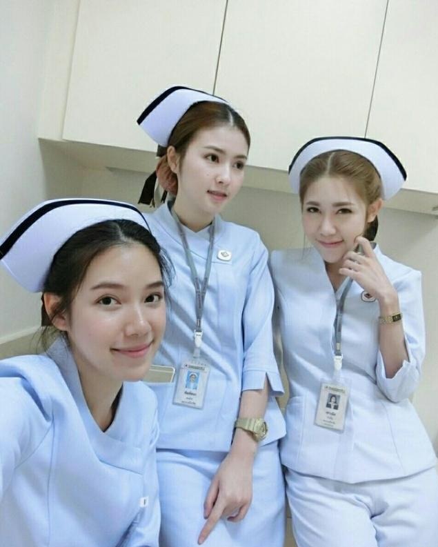 大师：你的手掌很大，因为越掌大越孤单