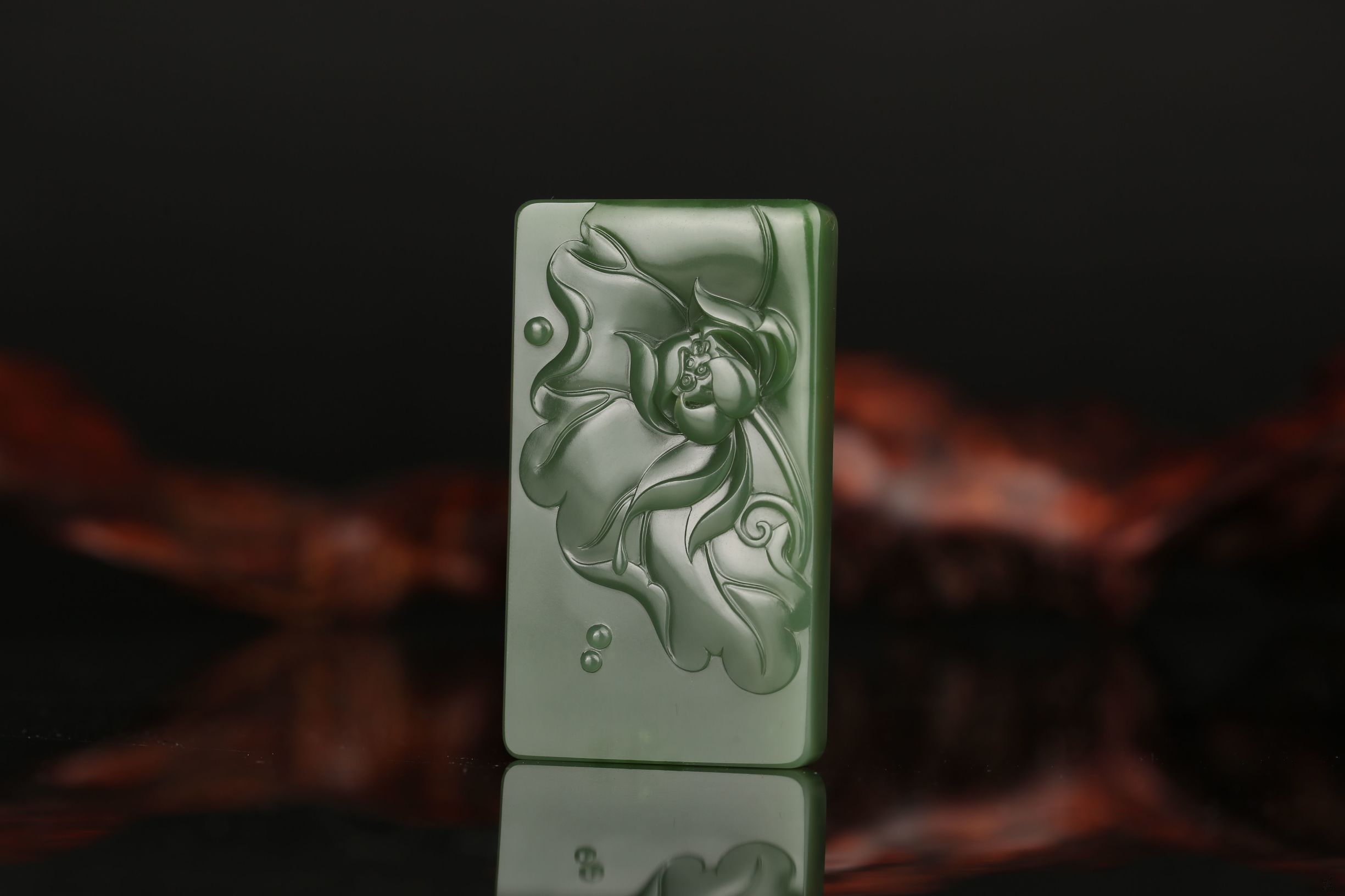 玉雕艺术中的古典意象之美,当代玉雕艺术中的雅俗