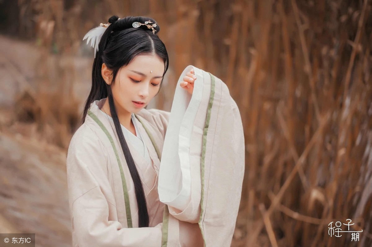 小寡妇被骗到无赖家完整版,小寡妇被坏人抓走了