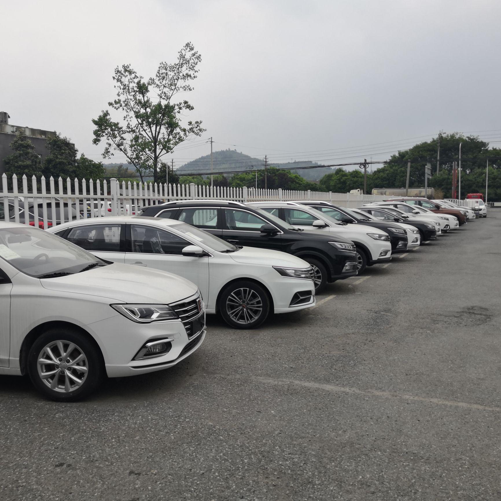 4s店买车周末可以买保险吗,4s店的车怎么自己买保险