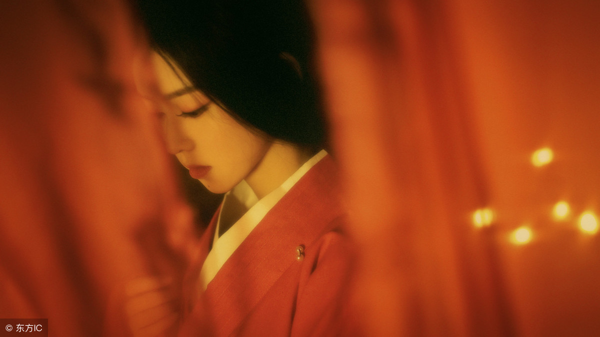 故事：庶妹往她的伤口上撒辣椒水，让她痛不欲生，她反抗了