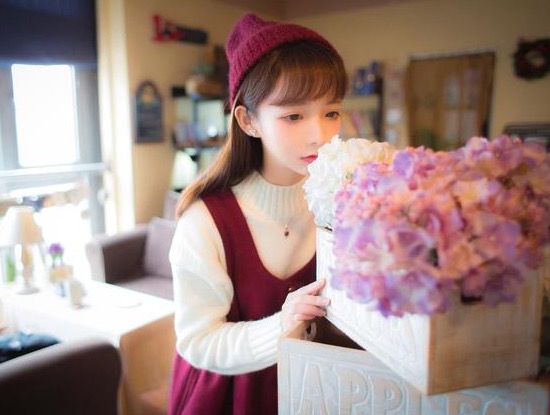 小说：治失眠香片上市，总裁花百万购买，殊不知调香师是新婚哑妻