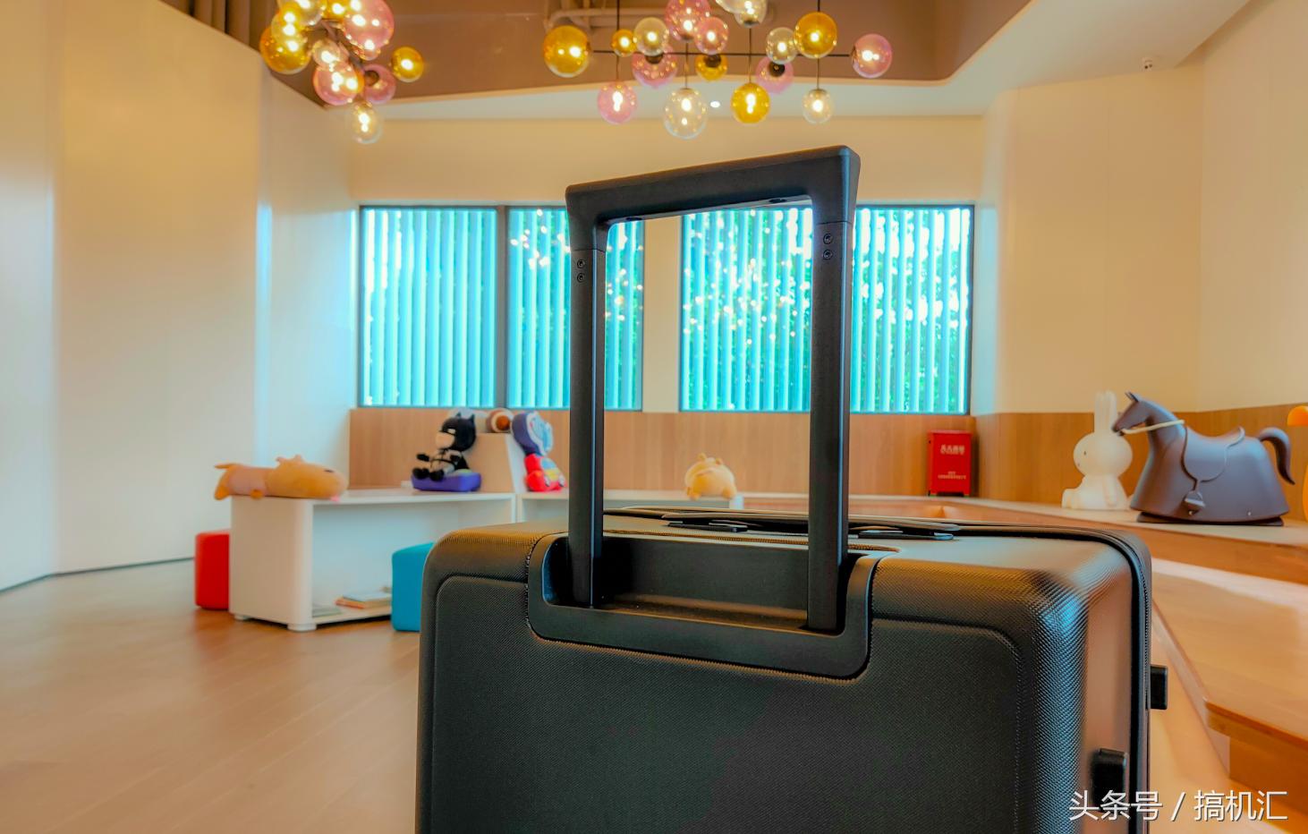 level8行李箱大旅行家,level8行李箱一千多的