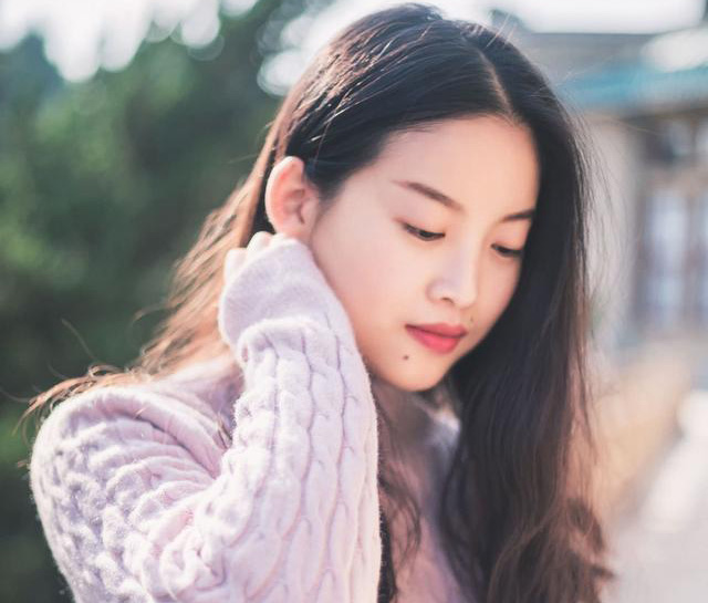 小说：女护士在医院不务正业，常干公关小姐的活，医生看不下去了