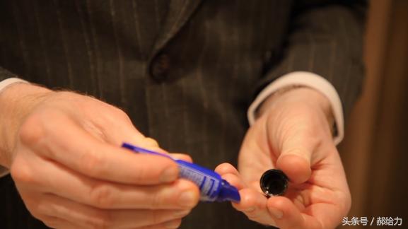 中国学生经历了外国穿搭改造之后，变化不可思议！【给力改造】