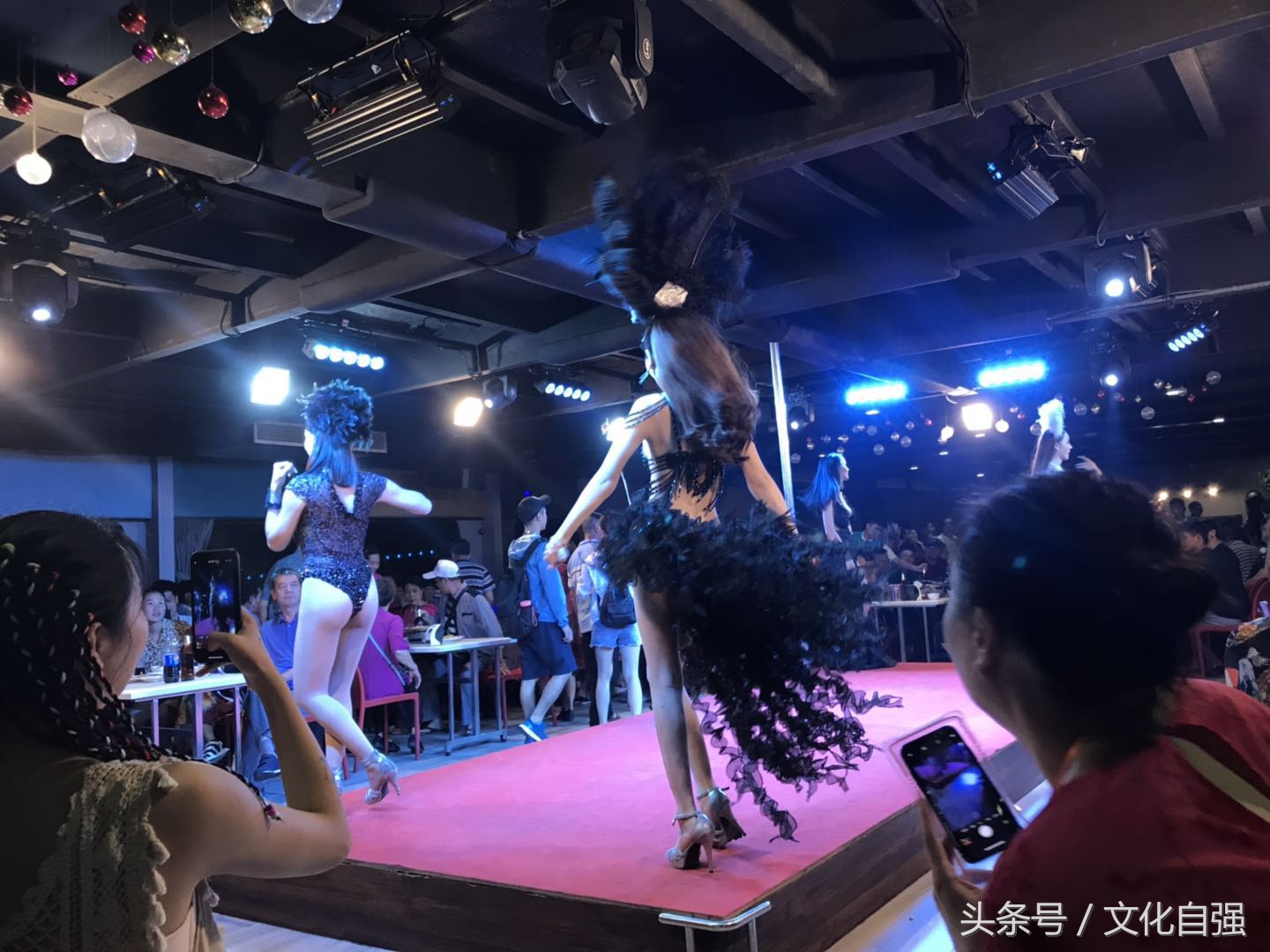 泰国游记二：被中国人扭曲的泰国“人妖”，笑贫不笑娼