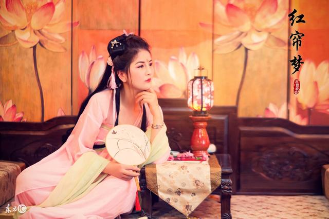 小说女穿男成为男顶流,小说女穿男推荐