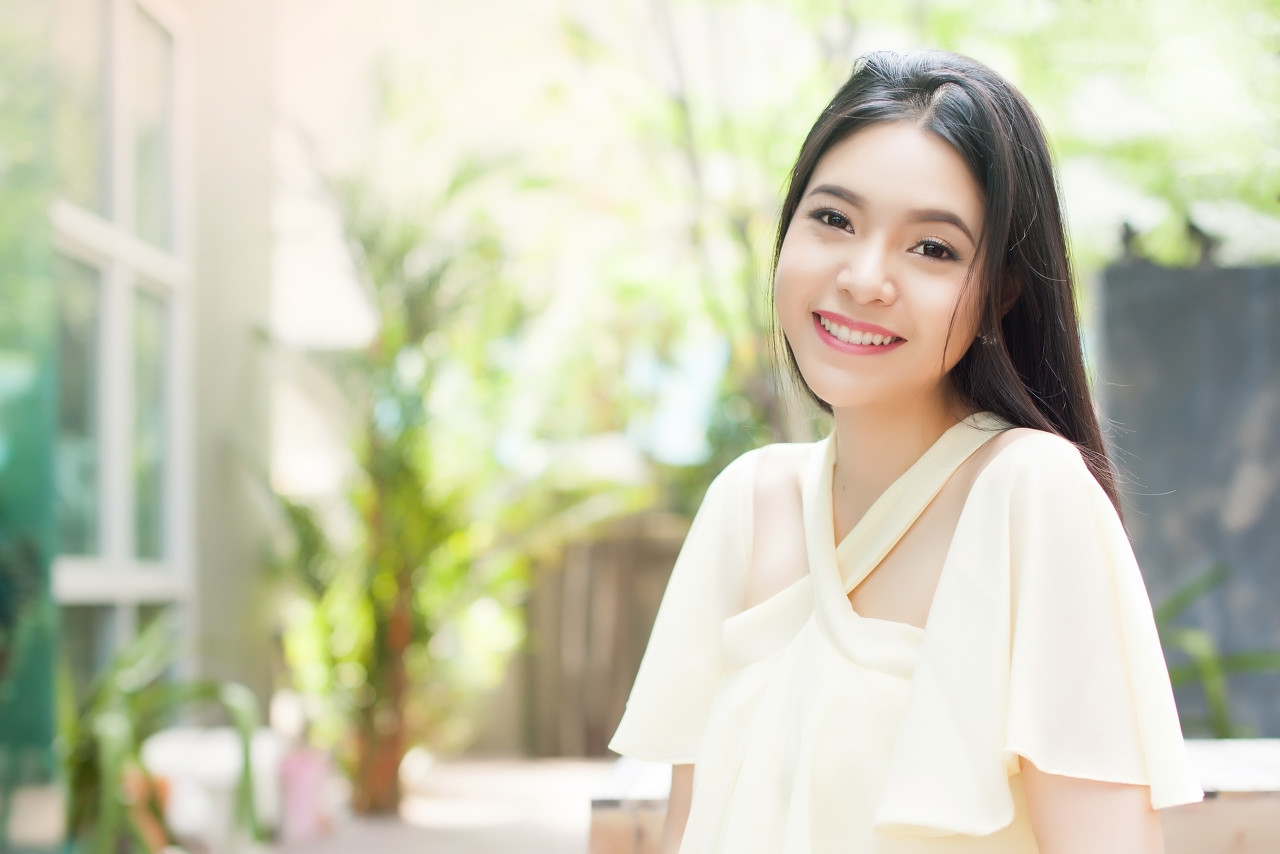 小说：他带她回家，“这也太大了吧”她感叹“还好吧”他不以为然