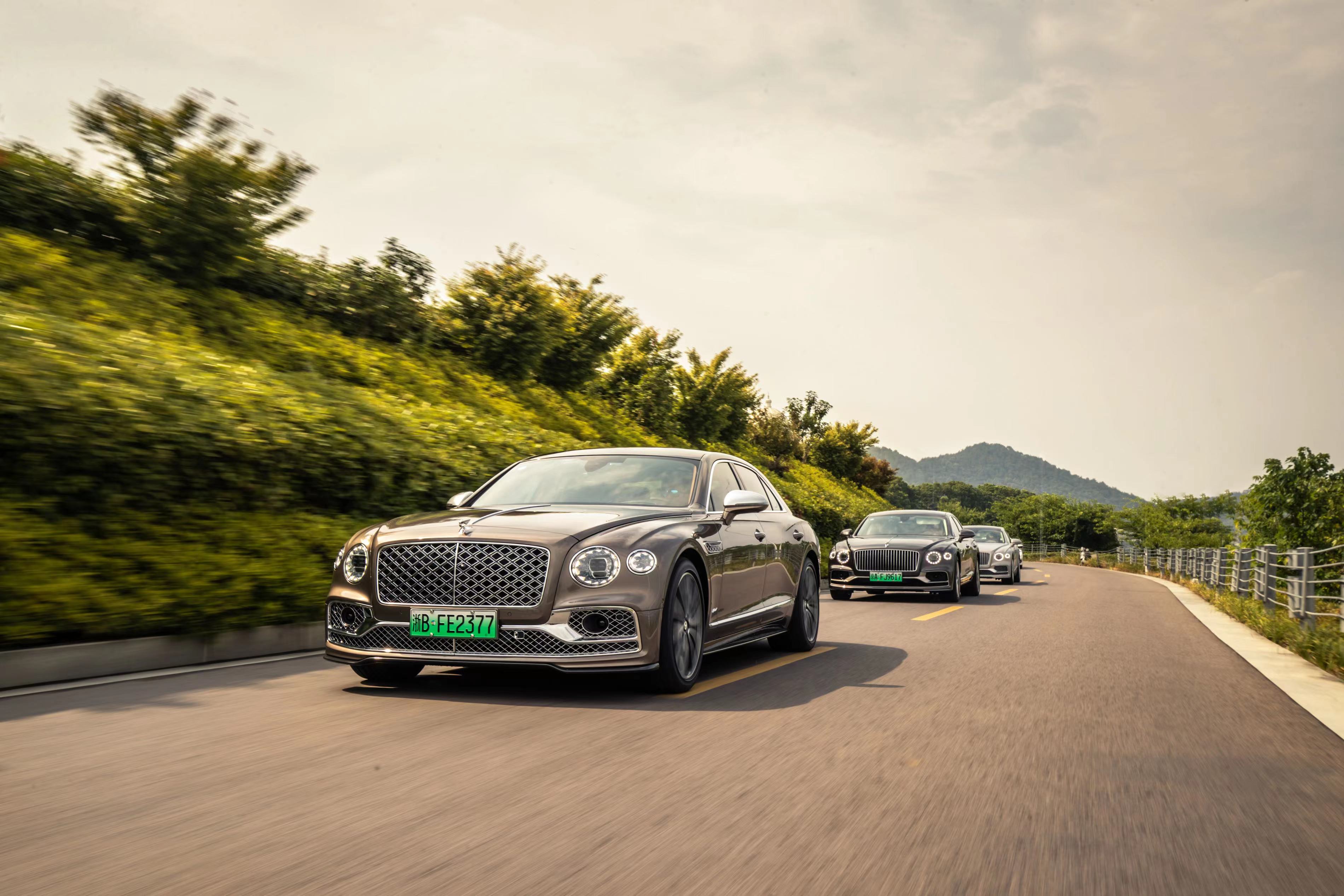 吹响全面电气化的号角？试驾宾利飞驰插电式混合动力版