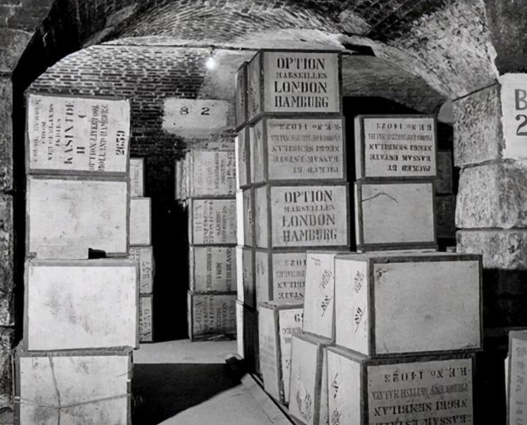 日本藏的一处宝藏被放羊娃发现,放羊娃发现日军物资