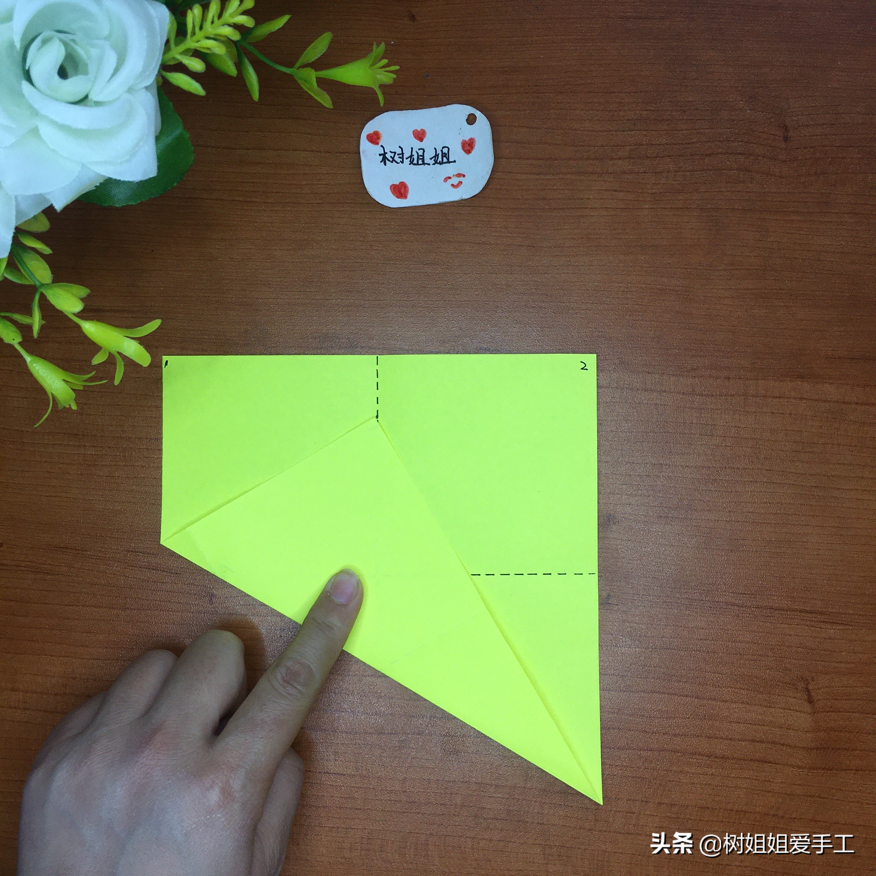 风车飞镖折纸教程,用四张纸折纸玩具飞镖变形