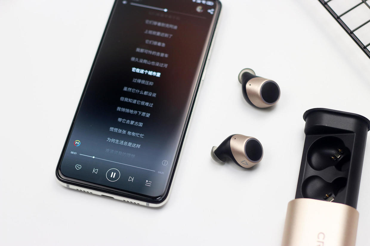 创新outlier耳机,创新耳机air评测