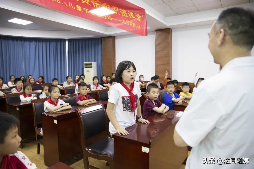 迎六一送安全知识进校园,迎六一教育培训宣传