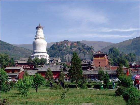 十大名胜古迹山西五台山,山西五台山风景秀丽建筑精巧