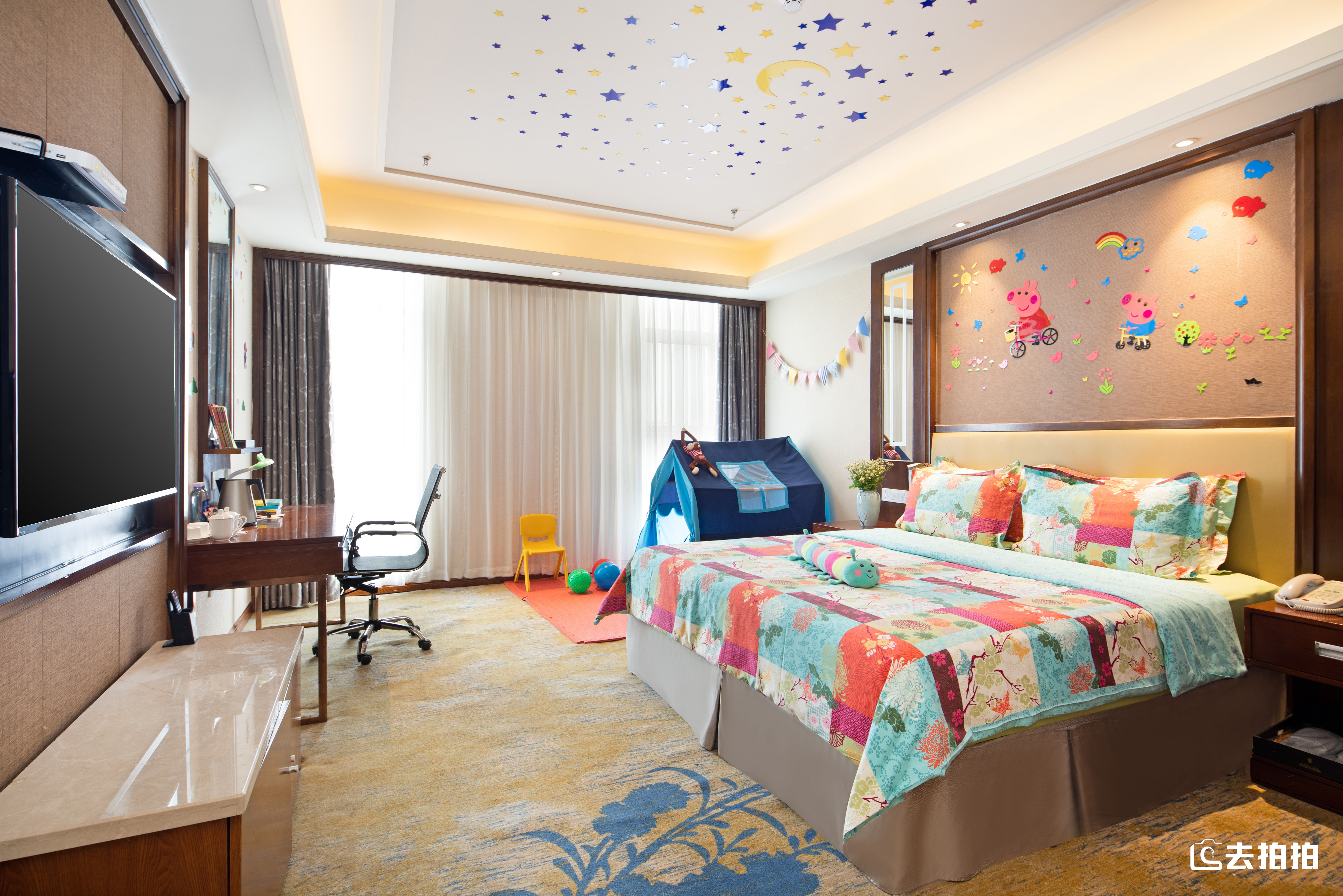 去拍拍蓝海酒店l做一片有温度的“蓝海”