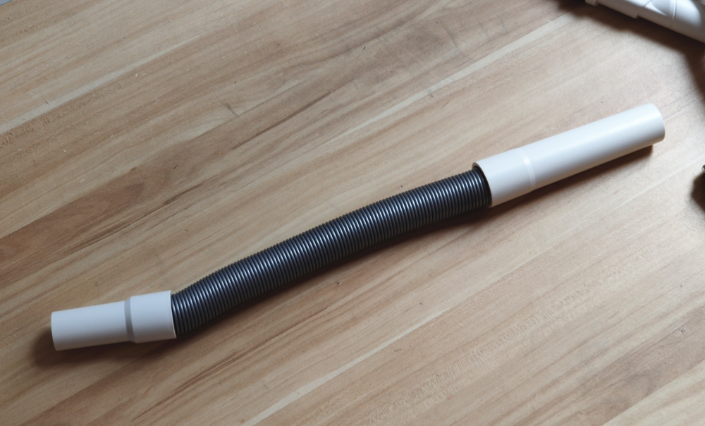 老表买了个小米有品上299的：德尔玛环吸背式吸尘器