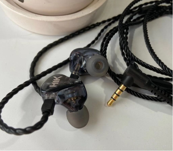有线耳机有电流声,打电话没有噪音的耳机