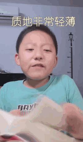 那么多人模仿李佳琦，为什么偏偏火的是天天小朋友?