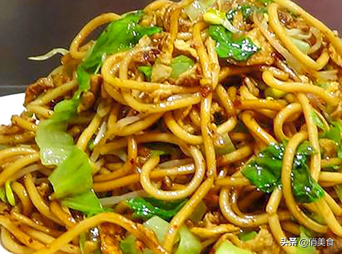 想吃炒面怎么做好吃,在家就能炒出街边风味炒面