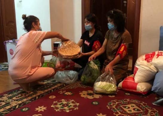 伊宁县疫情之下的我们,疫情期间医务人员不畏缩