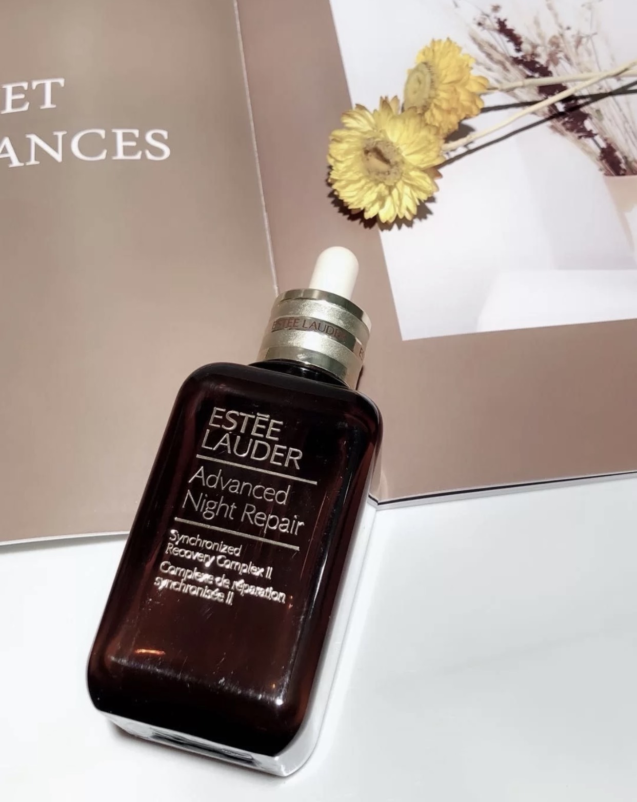 玉兰油和兰蔻精华哪个好用,玉兰油和兰蔻的精华液哪个好