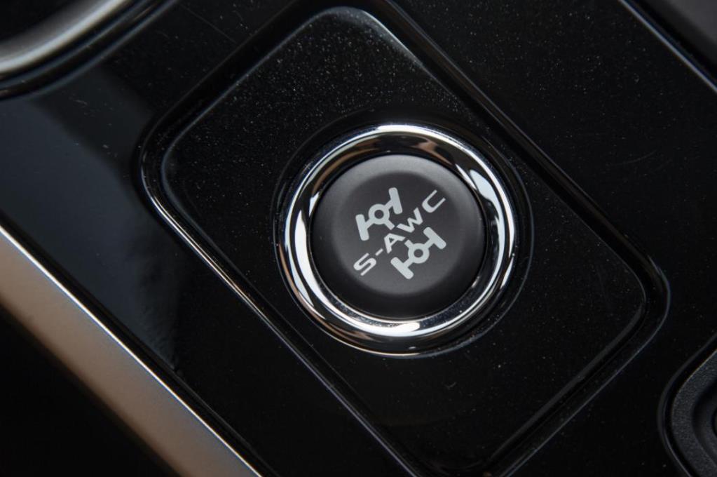 欧蓝德命真硬！月销稳在4296台，网友：大排自吸+四驱，快稀缺了